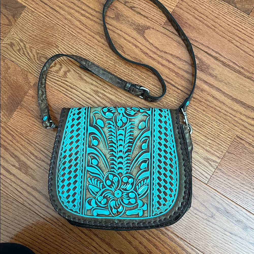NWOT Patricia Nash Savini Turquoise Tooled Saddlebag